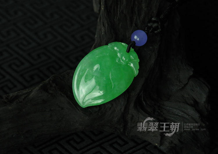 糯冰种阳绿满绿缅甸翡翠福寿桃挂件