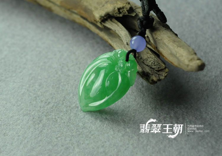 糯冰种阳绿满绿缅甸翡翠福寿桃挂件