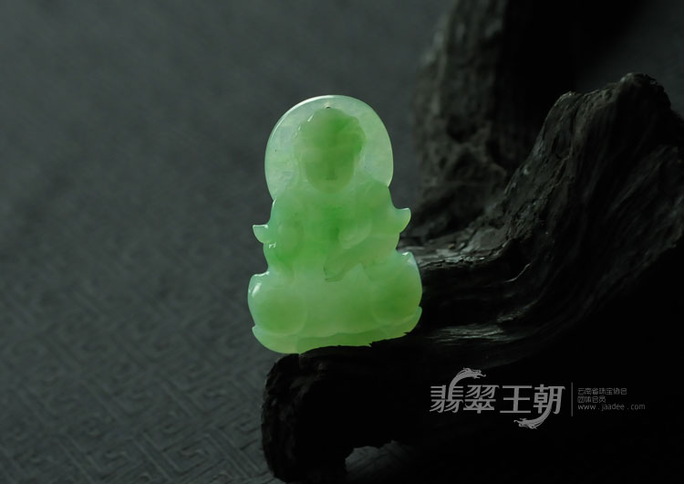 糯冰种绿晴水缅甸翡翠观音挂件