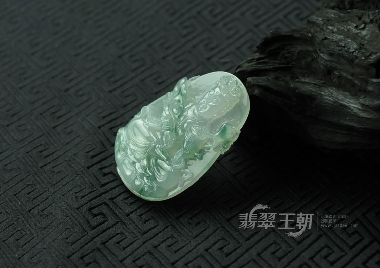 糯冰种飘花缅甸翡翠莲花观音挂件