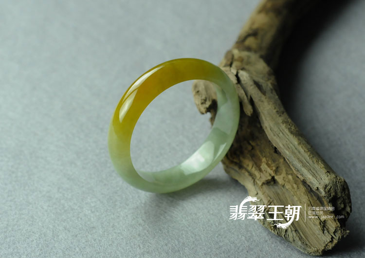 糯冰种黄翡缅甸翡翠手镯（57）