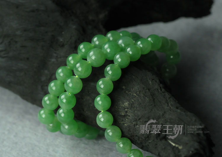 糯冰种满绿缅甸翡翠项链