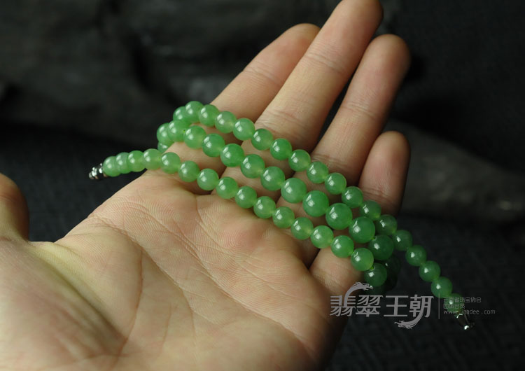 糯冰种满绿缅甸翡翠项链