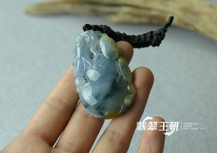 糯冰种紫罗兰飘花略带黄翡缅甸翡翠福禄寿挂件