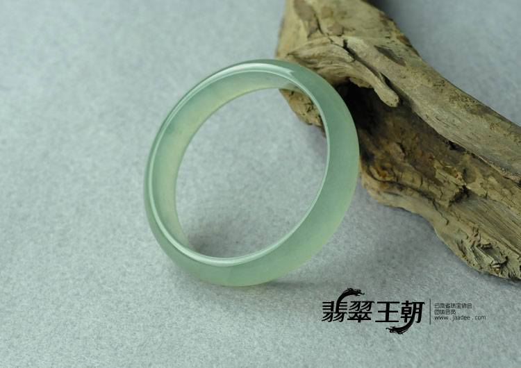 冰种飘花缅甸翡翠手镯（57.3）