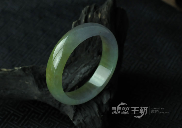 糯冰种黄翡紫罗兰缅甸翡翠手镯（57.3）