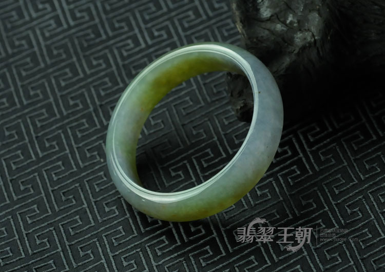 糯冰种黄翡紫罗兰缅甸翡翠手镯（57.3）
