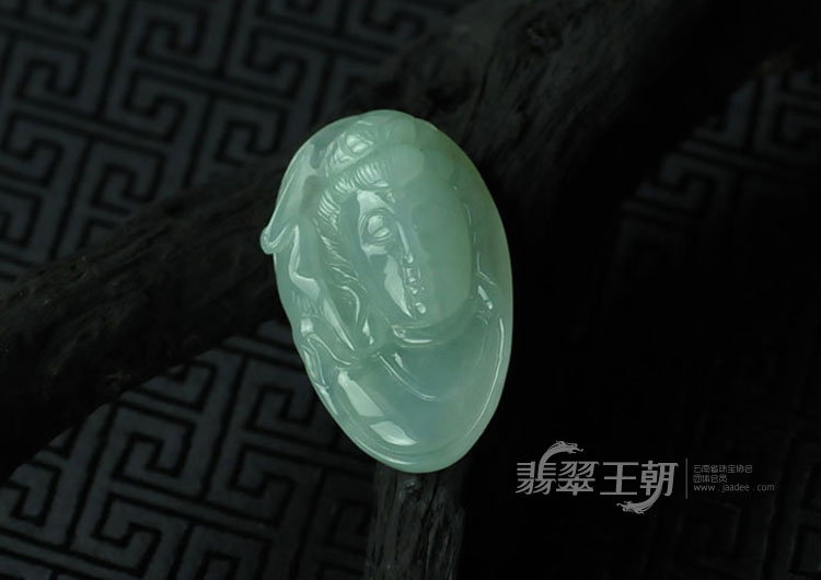 糯冰种蓝晴水缅甸翡翠观音头挂件