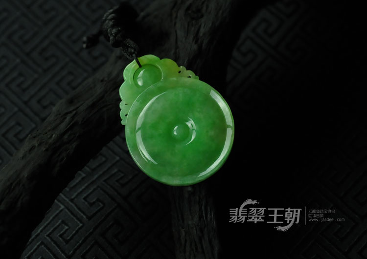糯冰种黄加绿缅甸翡翠“福在眼前”挂件