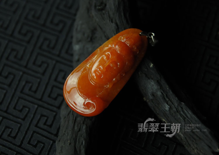 糯冰种红翡缅甸翡翠观音挂件