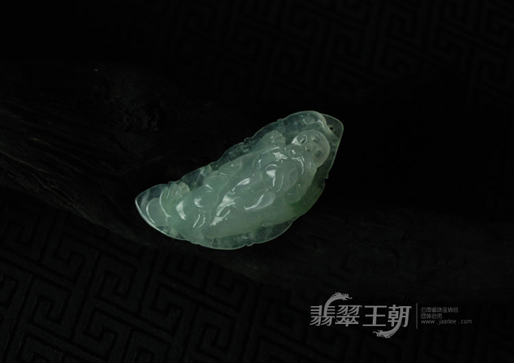 冰种蓝晴水缅甸翡翠金钱貔貅挂件