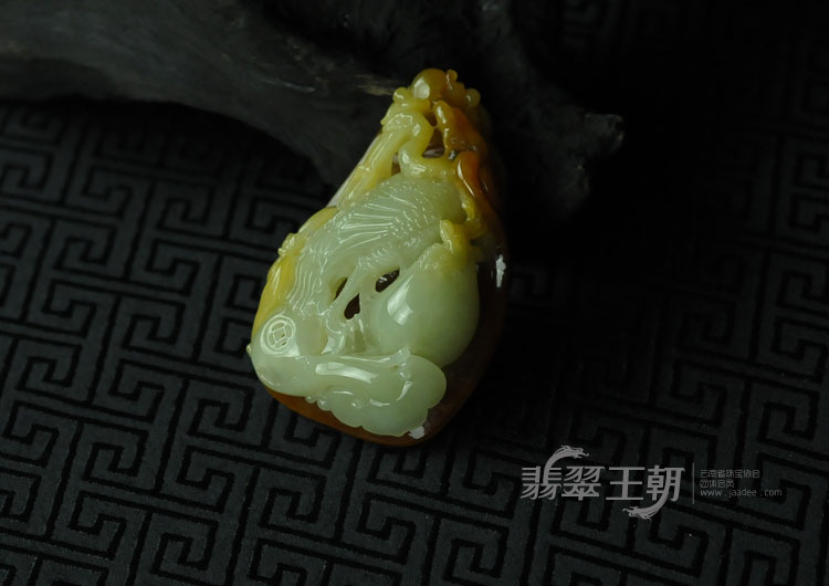 糯冰种红黄翡缅甸翡翠“仙鹤同寿”挂件