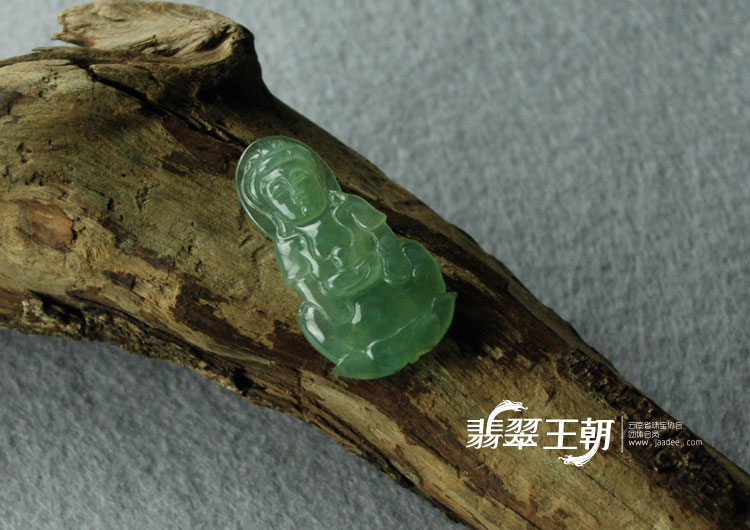冰种晴水缅甸翡翠观音挂件