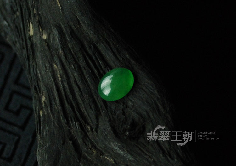 冰玻种缅甸翡翠满绿戒面