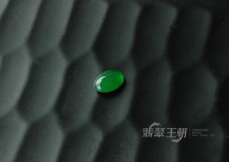 冰玻种缅甸翡翠满绿戒面