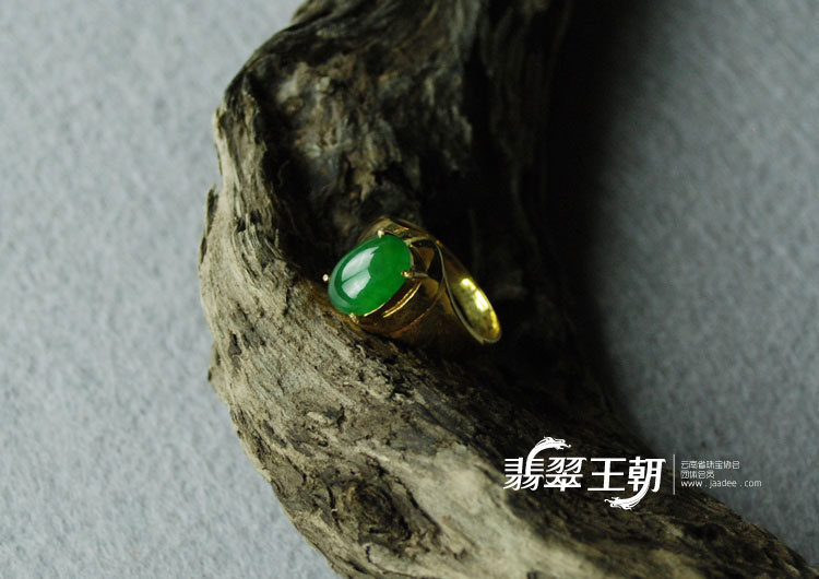 糯冰种阳绿缅甸翡翠满绿戒面