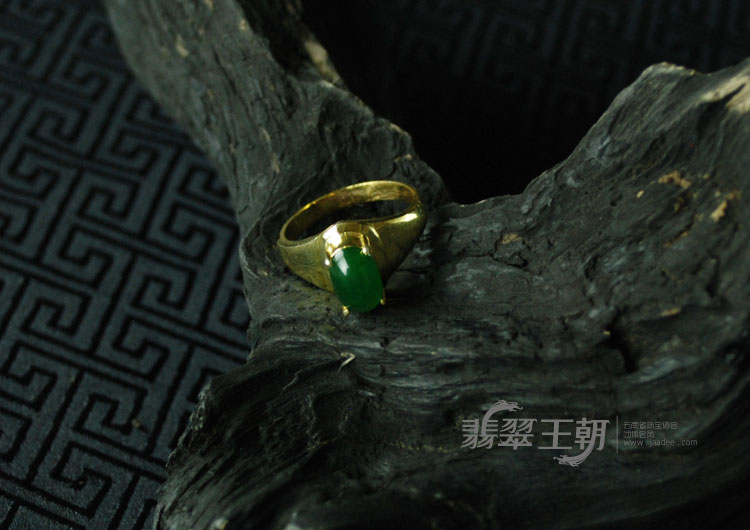糯冰种阳绿缅甸翡翠满绿戒面