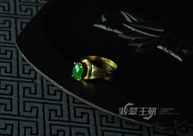 糯冰种阳绿缅甸翡翠满绿戒面