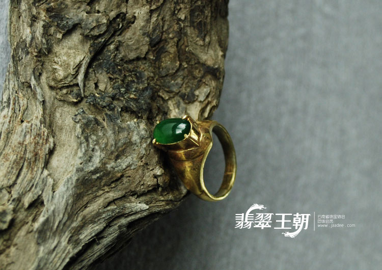 冰种阳绿缅甸翡翠满绿戒面