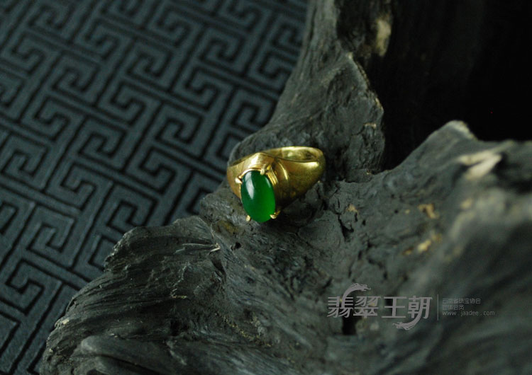 冰种阳绿缅甸翡翠满绿戒面