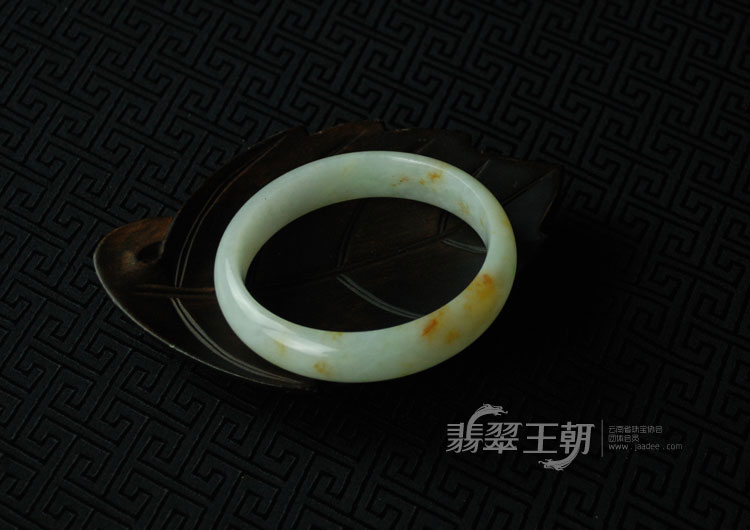 细糯种飘红翡缅甸翡翠富贵花开手镯（60.6）