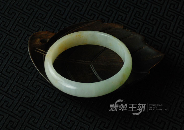 细糯种飘红翡缅甸翡翠富贵花开手镯（60.5）