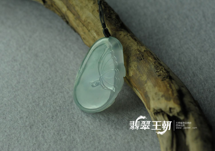 冰种蓝晴水缅甸翡翠观音头挂件