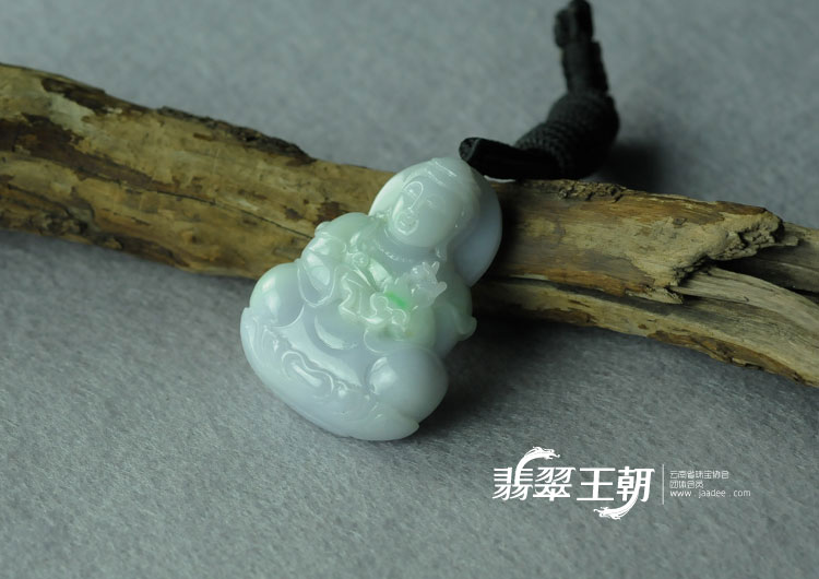 糯冰种紫罗兰飘翠缅甸翡翠观音挂件