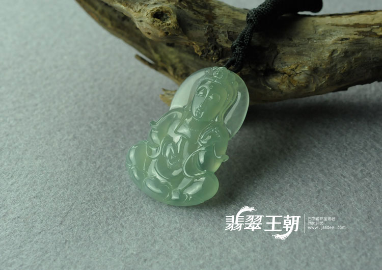 冰玻种晴水缅甸翡翠观音挂件