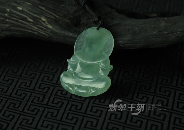 冰玻种晴水缅甸翡翠观音挂件