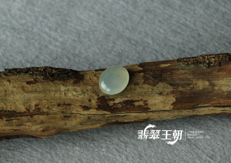 冰种缅甸翡翠戒面