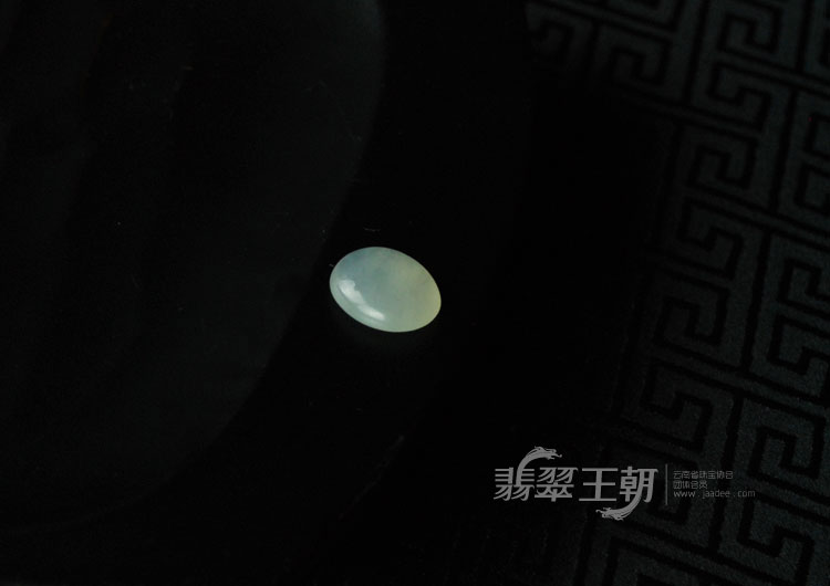 冰种缅甸翡翠戒面