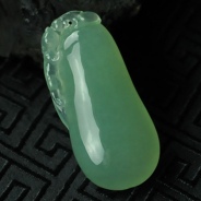 金丝种晴水缅甸翡翠福瓜挂件
