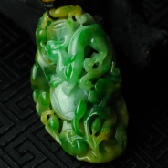 糯冰种黄加绿缅甸翡翠“如意富贵龙”挂件