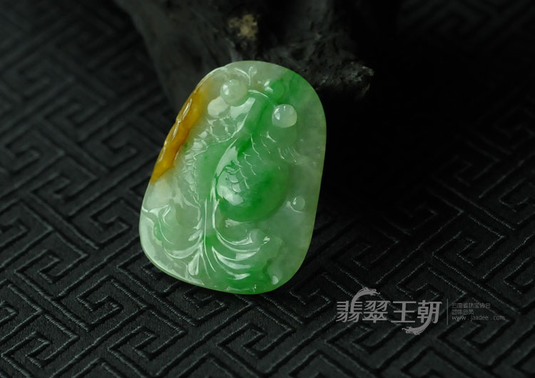 糯冰种黄加绿缅甸翡翠“金玉满堂”挂件