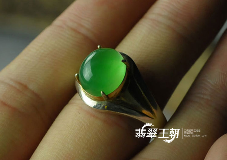 冰玻种阳绿满绿缅甸翡翠戒面