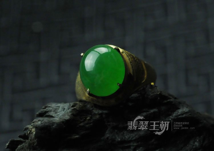 冰种阳绿满绿缅甸翡翠戒面