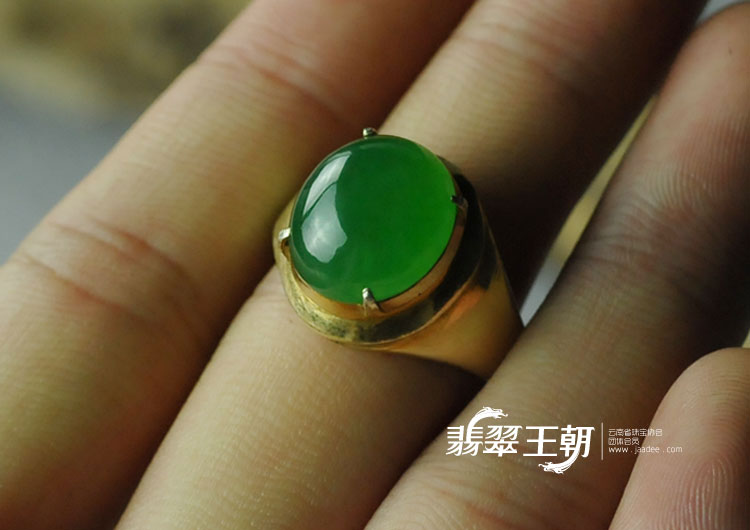 冰种阳绿满绿缅甸翡翠戒面