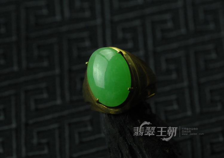 冰种阳绿满绿缅甸翡翠戒面