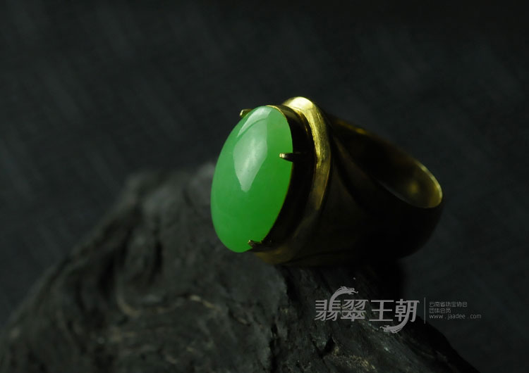 冰种阳绿满绿缅甸翡翠戒面