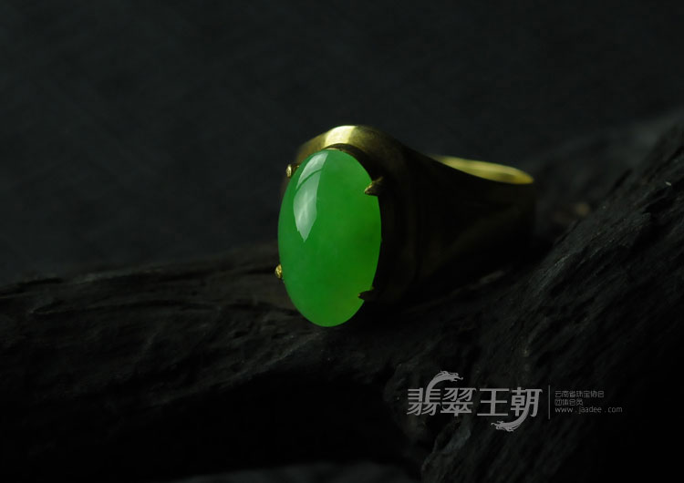 冰种阳绿满绿缅甸翡翠戒面