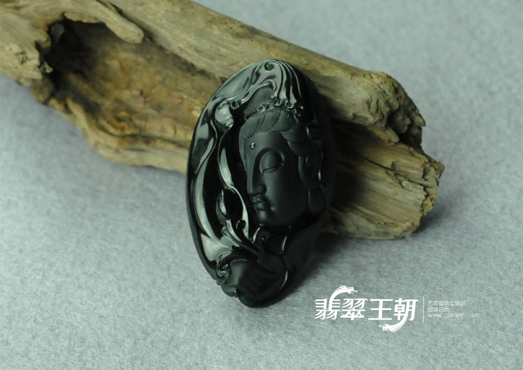 冰种黑翠缅甸翡翠观音头挂件