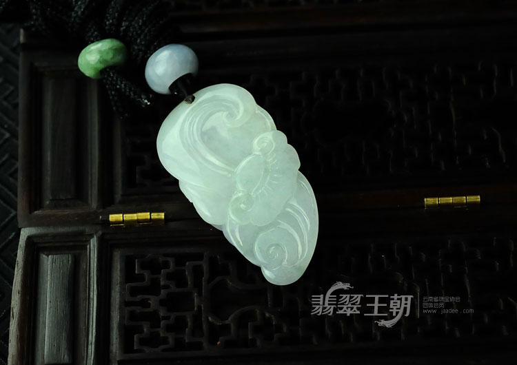糯冰种紫罗兰缅甸翡翠“送福童子”挂件