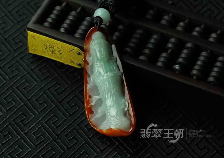 糯冰种红翡缅甸翡翠观音挂件