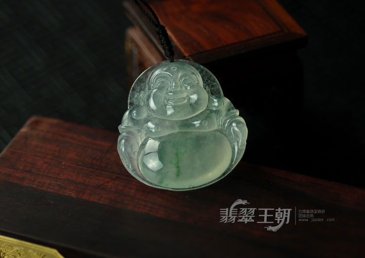 冰玻种飘绿花缅甸翡翠玉佛挂件