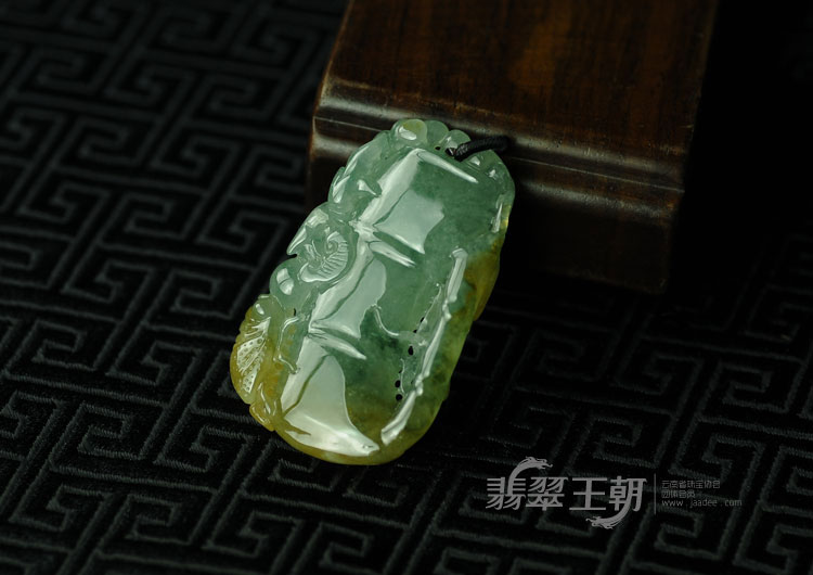 糯冰种黄翡飘花缅甸翡翠节节高挂件