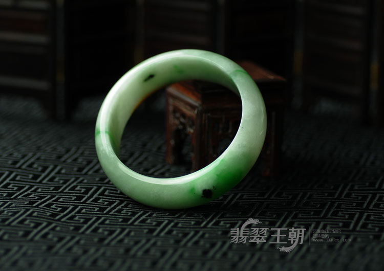细糯种缅甸翡翠黄加绿手镯（57.2）