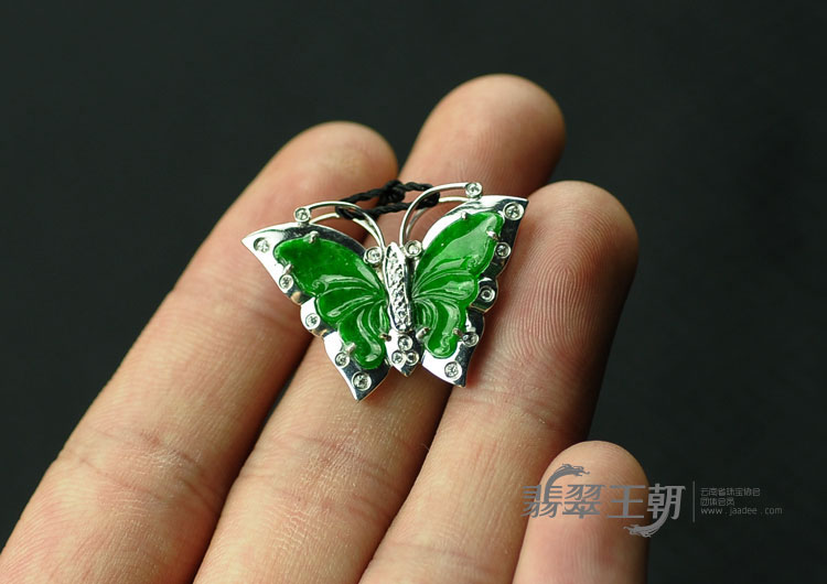 细糯种正阳绿缅甸翡翠满色包金蝴蝶挂件