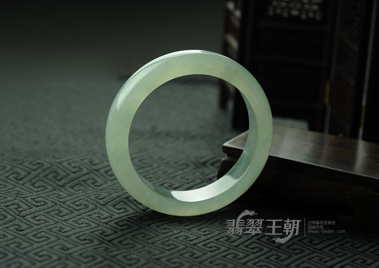 冰种晴水缅甸翡翠手镯（58）