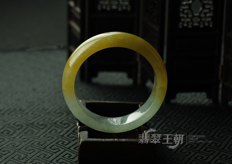 冰种黄翡缅甸翡翠手镯（57.3）